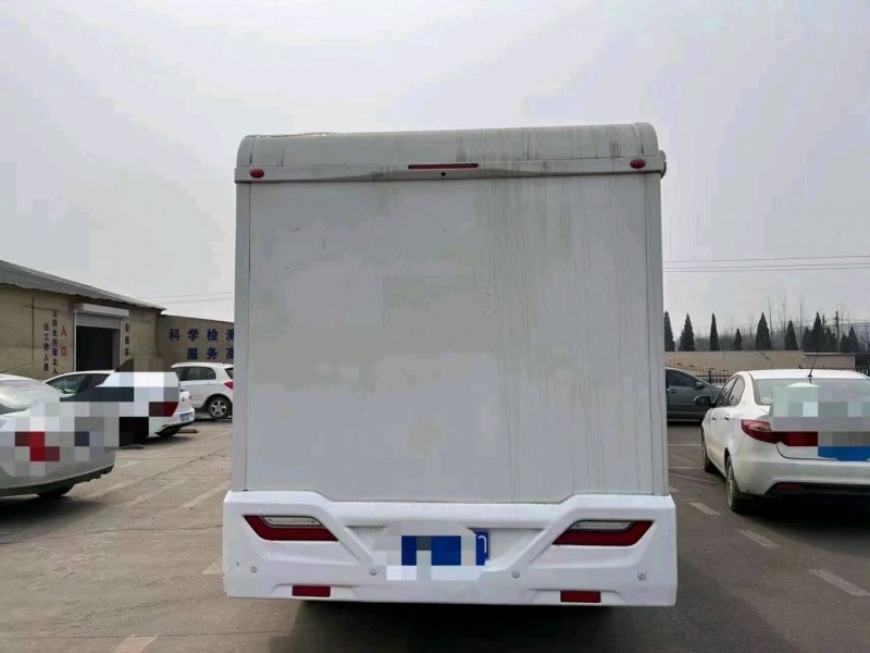 济南19年大通maxus8