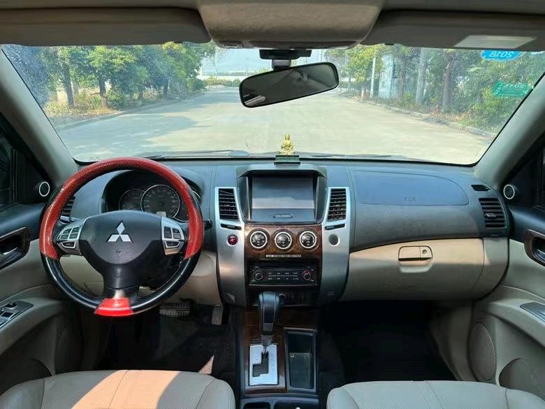 盐城15年三菱帕杰罗·劲畅6
