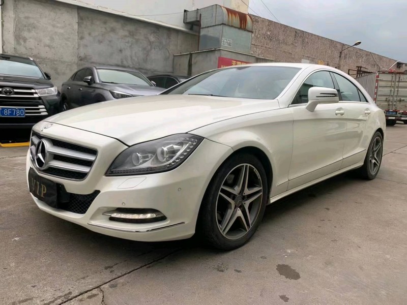 中山14年奔驰CLS7