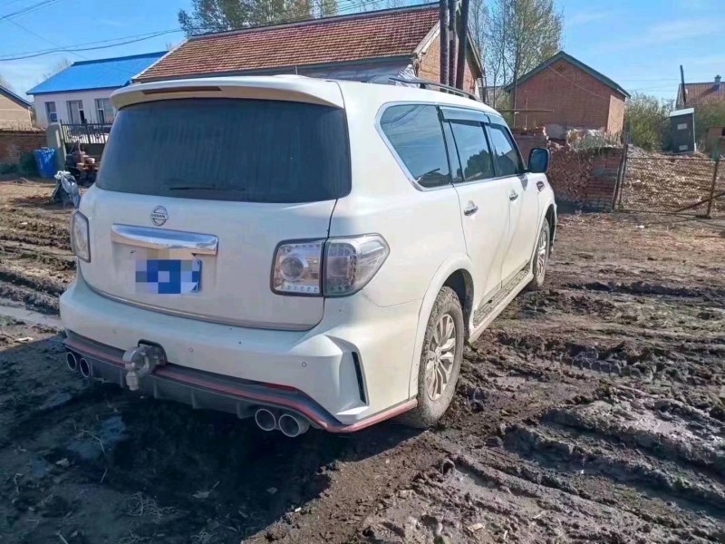 邯郸17年日产途乐4