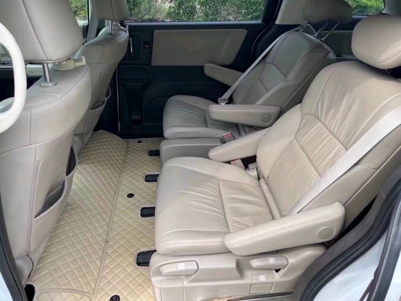 济宁16年本田奥德赛3