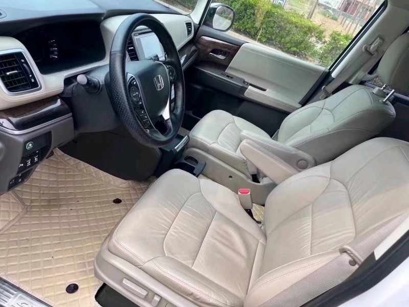 济宁16年本田奥德赛4