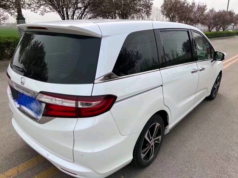 济宁16年本田奥德赛5