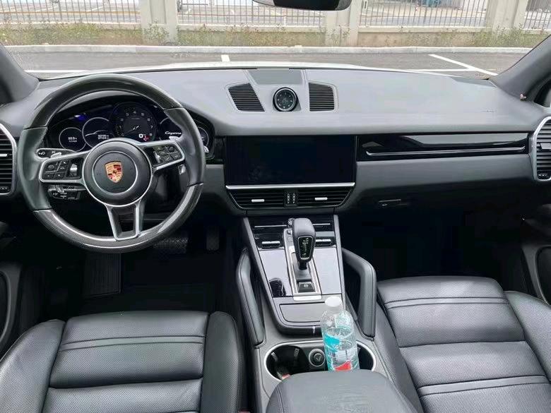 盐城20年保时捷卡宴6