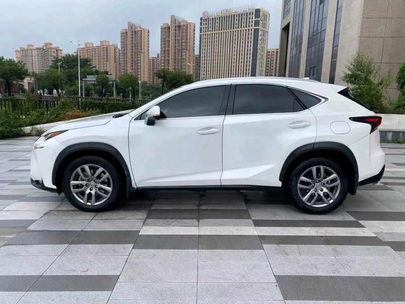 广州16年雷克萨斯NX7