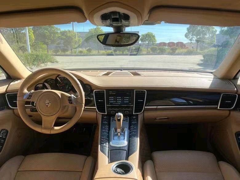 盐城15年保时捷帕拉梅拉7