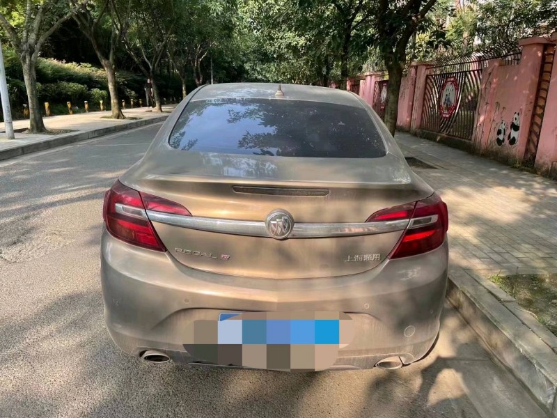 枣庄15年别克君威5