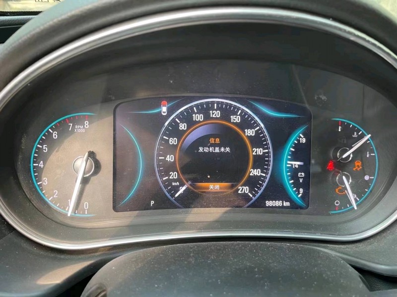 枣庄15年别克君威8