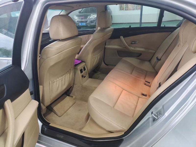 北京07年宝马5系2