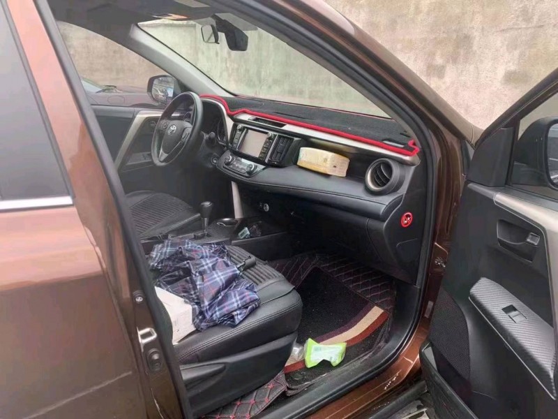 邯郸16年丰田RAV4荣放6