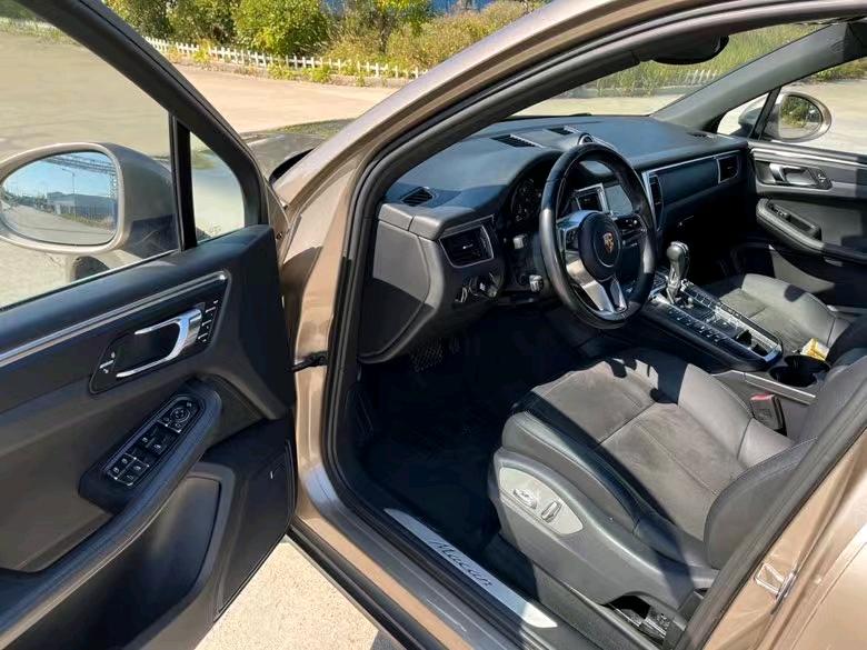 盐城14年保时捷Macan4