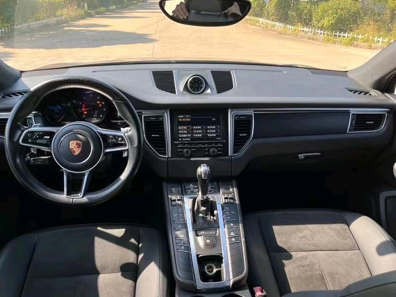 盐城14年保时捷Macan7