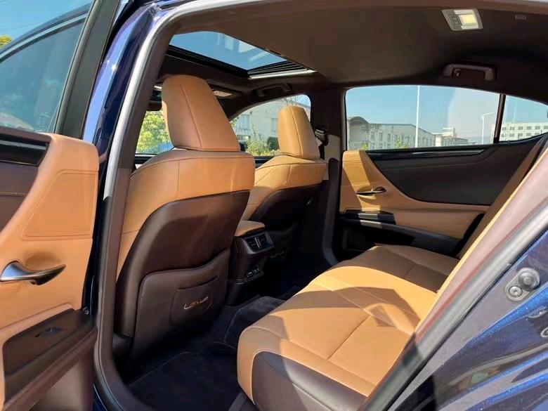 盐城20年雷克萨斯ES5