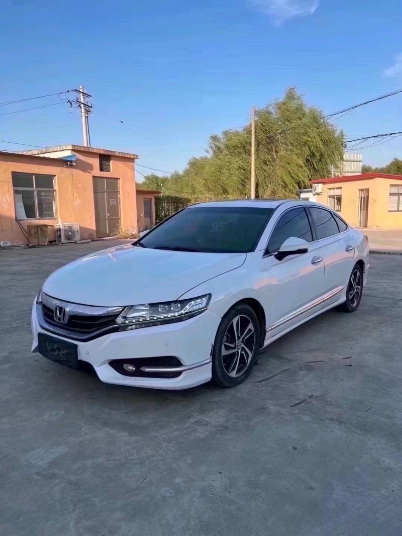 济宁15年本田思铂睿2