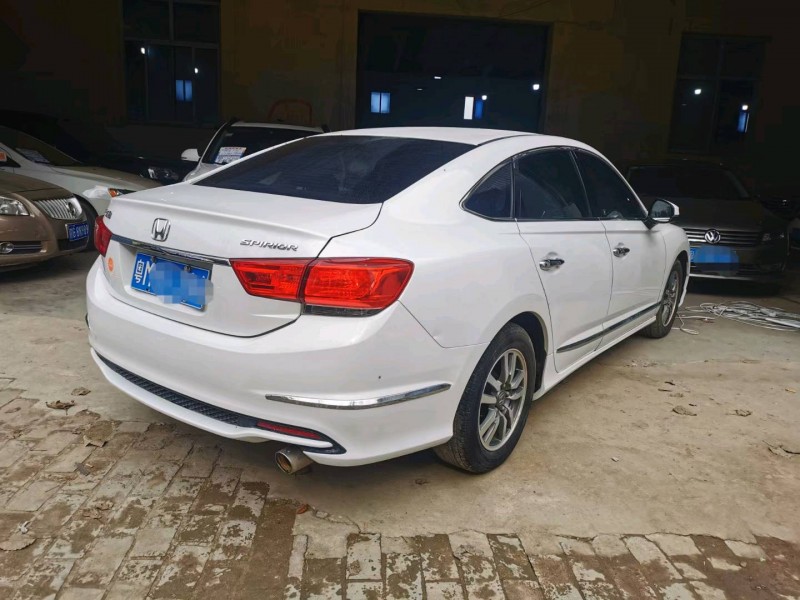 保定16年本田思铂睿3