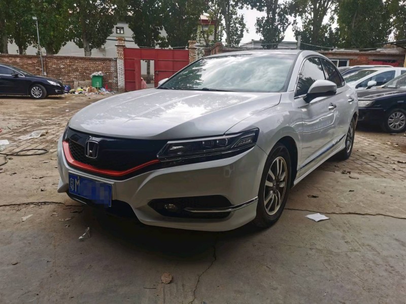 保定16年本田思铂睿5