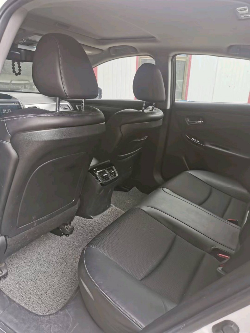 保定16年本田思铂睿7