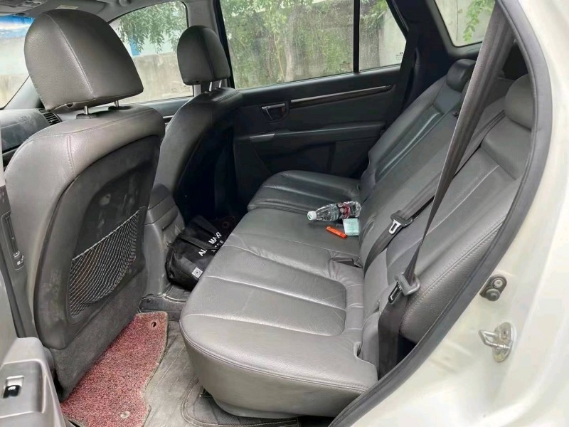 北京11年现代新胜达1