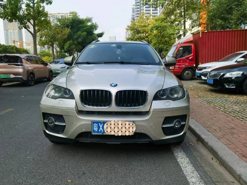 广州12年宝马X61