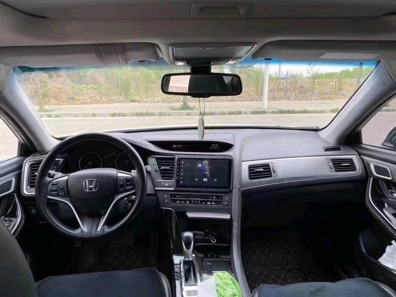 聊城17年本田思铂睿6