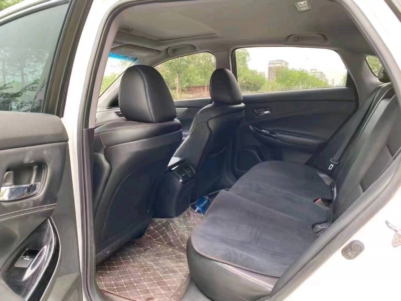 聊城17年本田思铂睿8