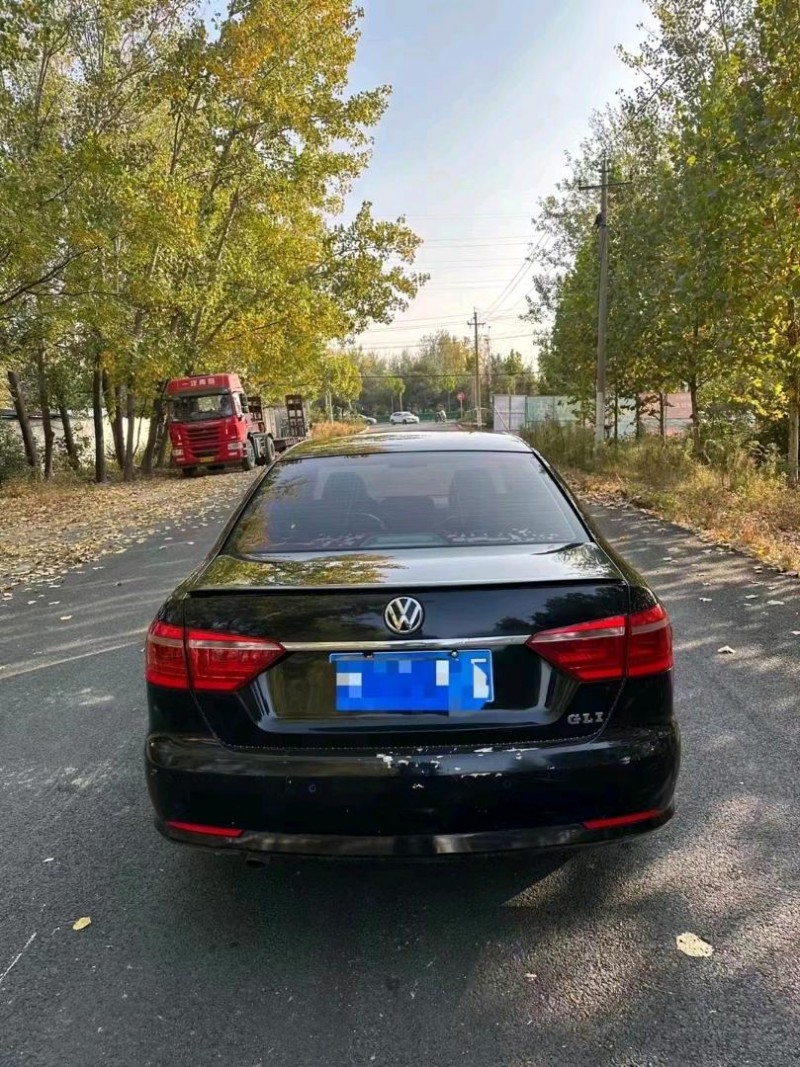 北京13年大众朗逸8