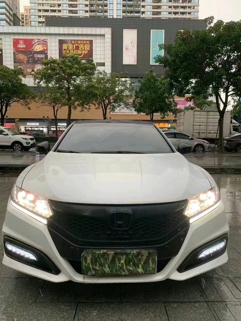 广州17年本田思铂睿1