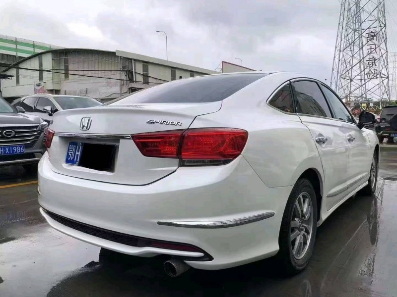 广州18年本田思铂睿2