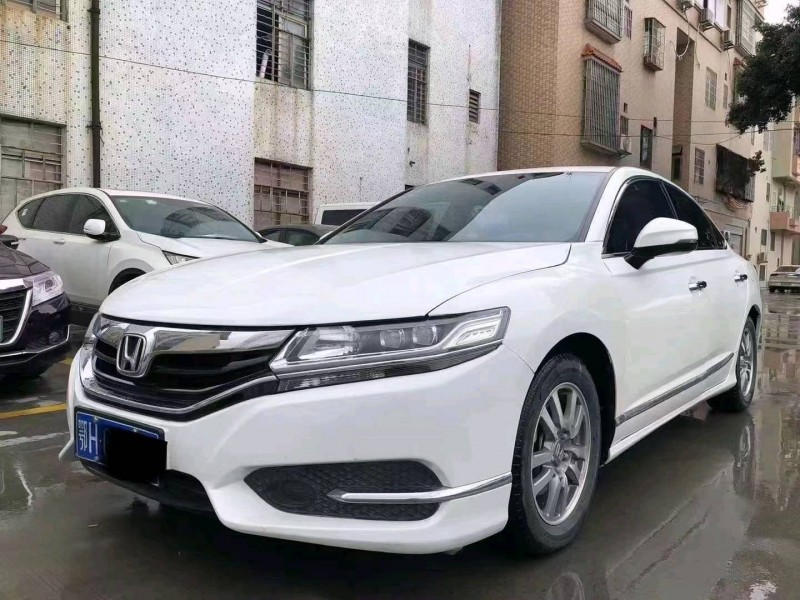 广州18年本田思铂睿3