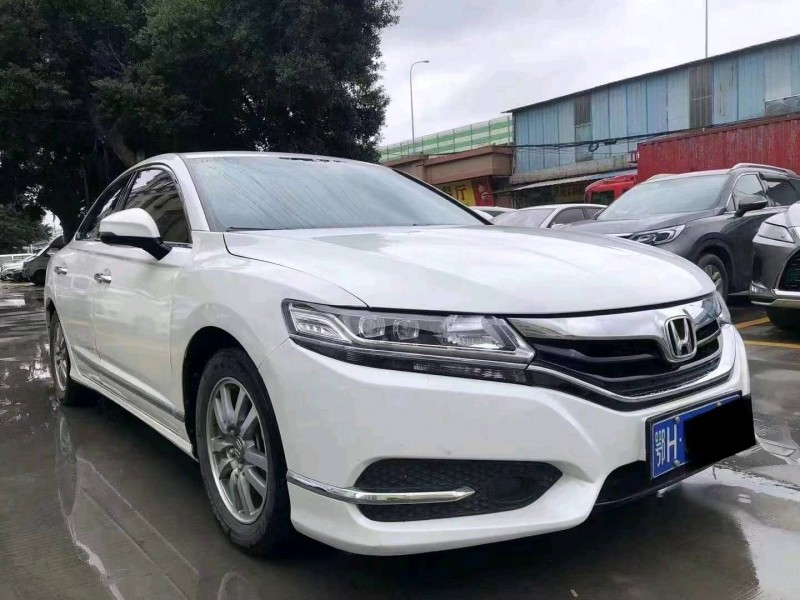 广州18年本田思铂睿4