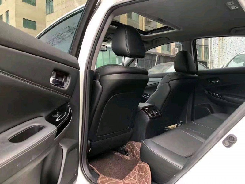 广州18年本田思铂睿6