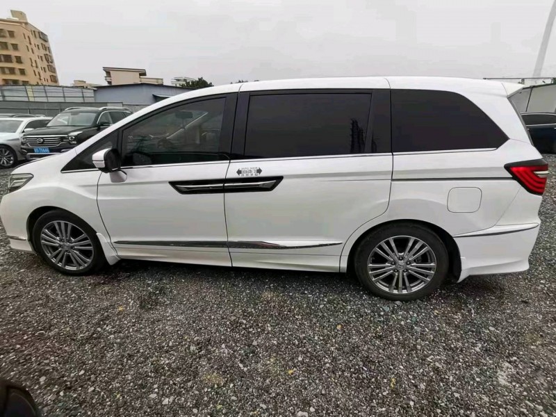 广州18年本田艾力绅7