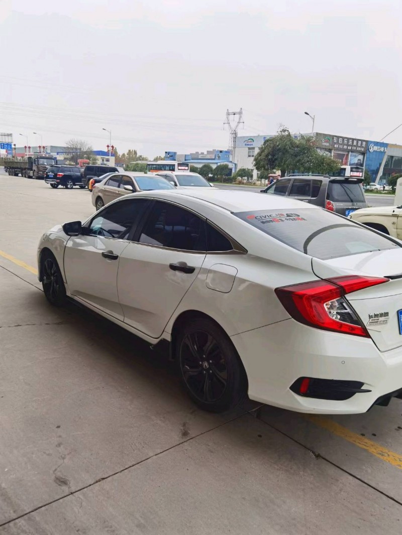 保定19年本田思域10