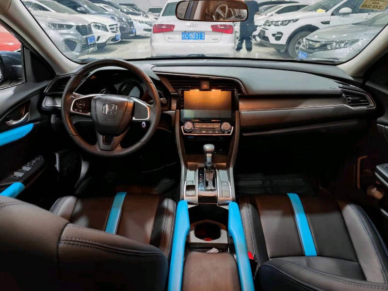 广州18年本田思域3