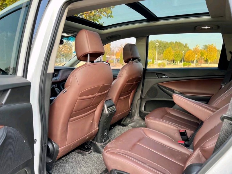 青岛18年别克GL66