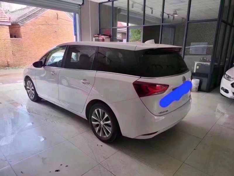 青岛21年别克GL65