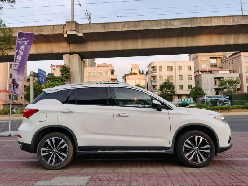 东莞16年传祺GS42