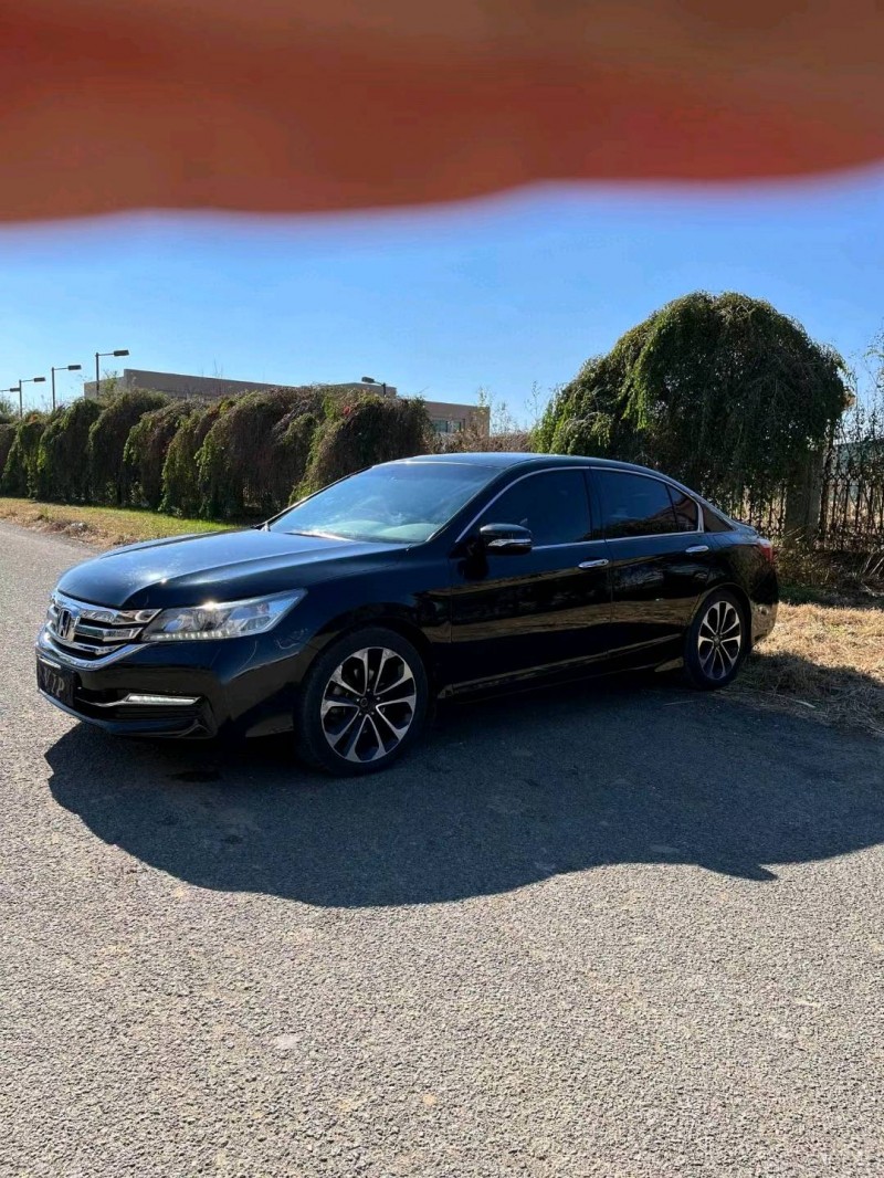 沈阳14年本田雅阁3