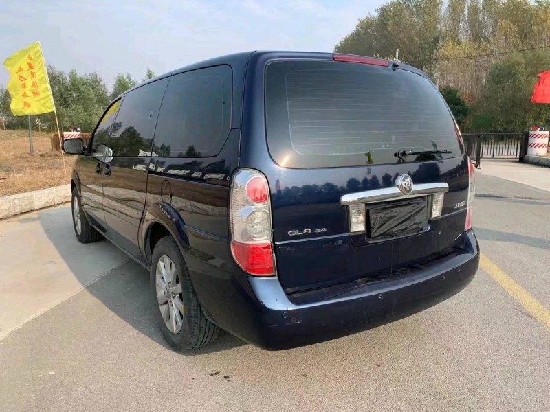 沈阳17年别克陆尊3