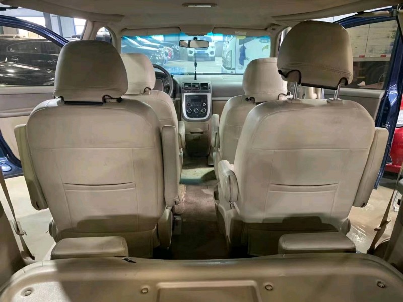 沈阳17年别克陆尊5