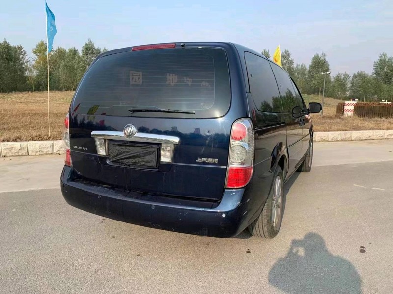 沈阳17年别克陆尊4