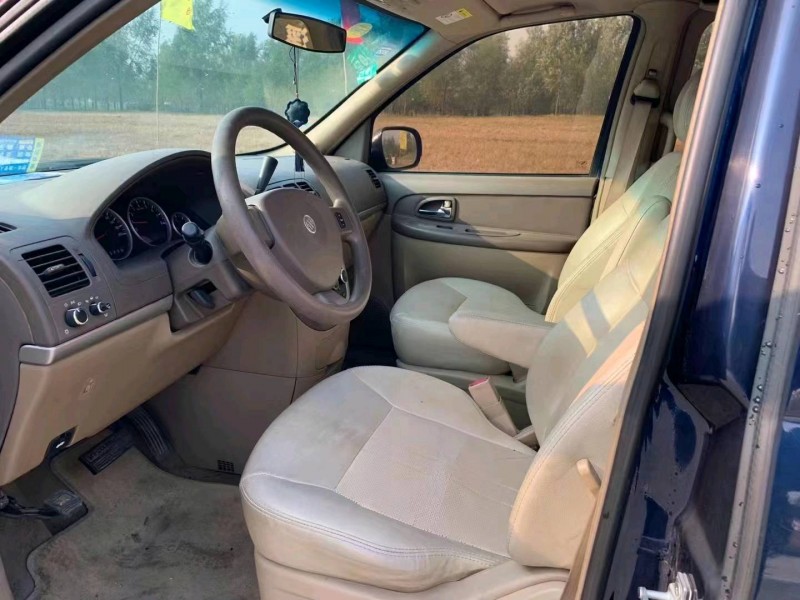 沈阳17年别克陆尊7