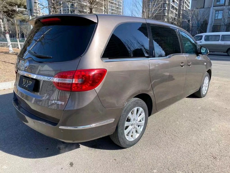 沈阳17年别克GL83