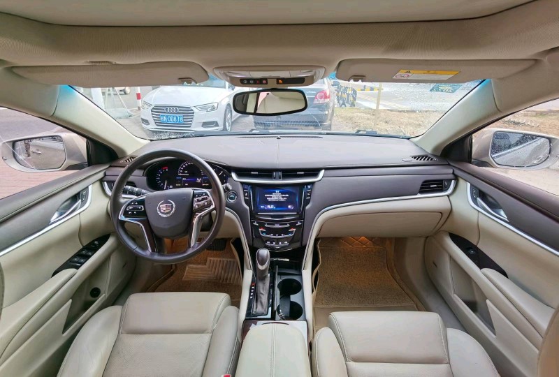 东莞16年凯迪拉克XTS2