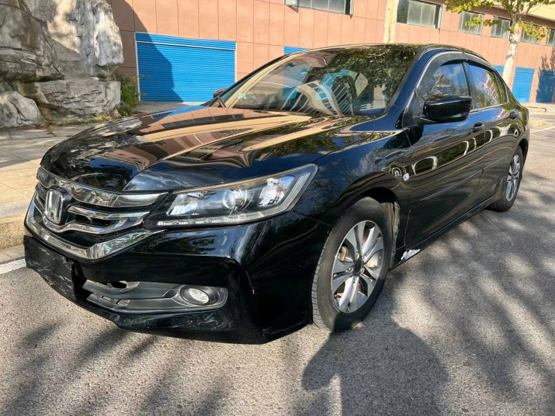 济南13年本田雅阁2