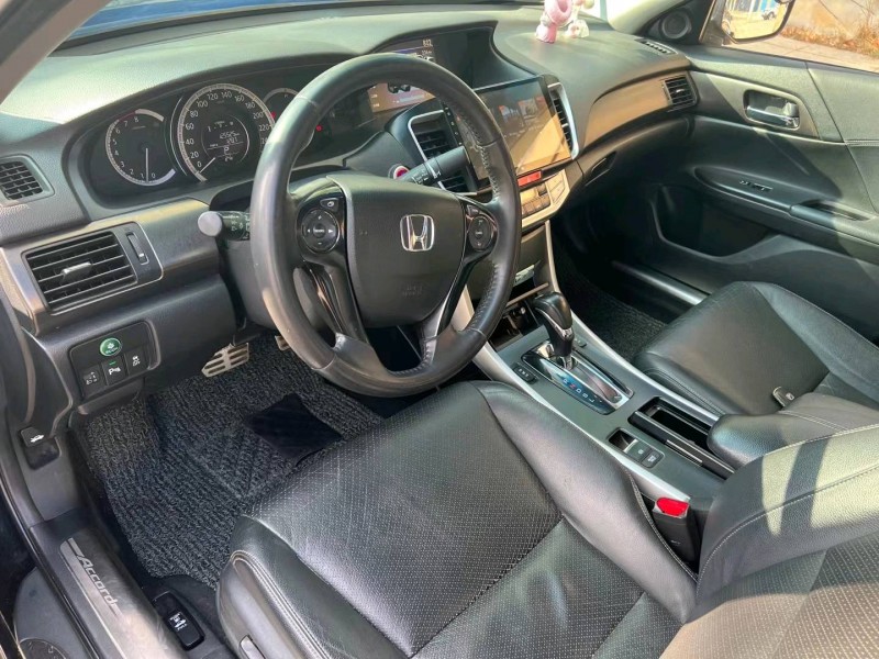 济南13年本田雅阁5