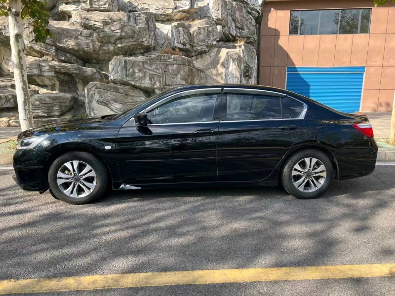 济南13年本田雅阁6