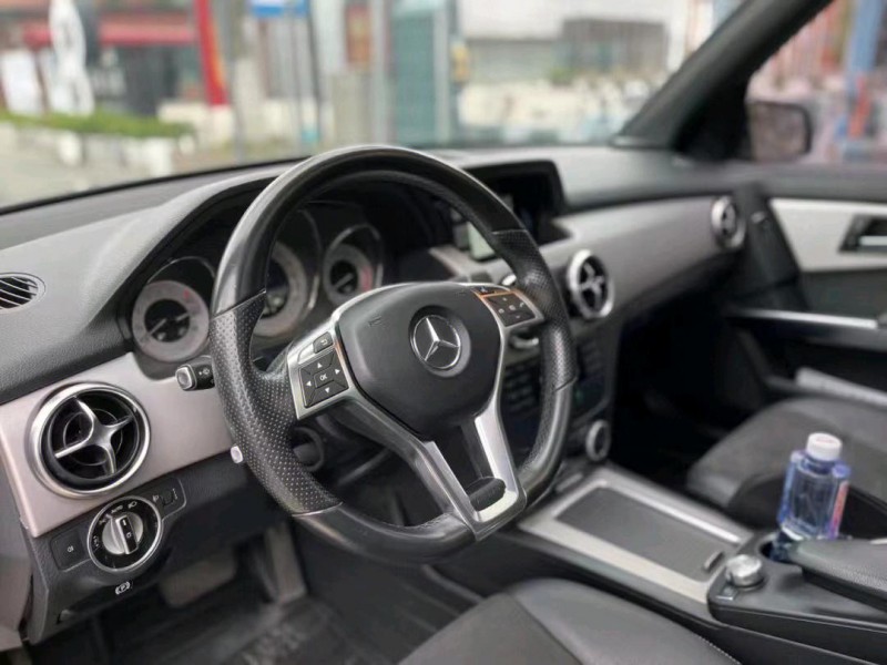 邯郸14年奔驰GLK9