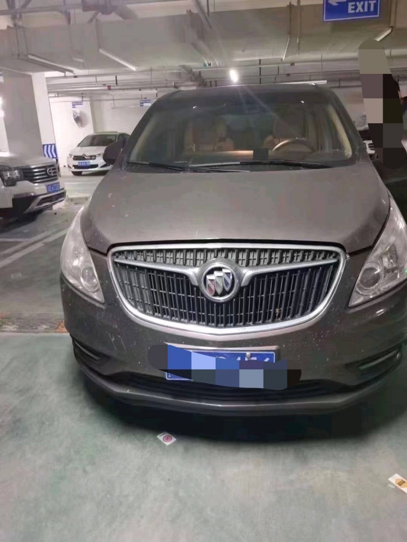 重庆18年别克GL81