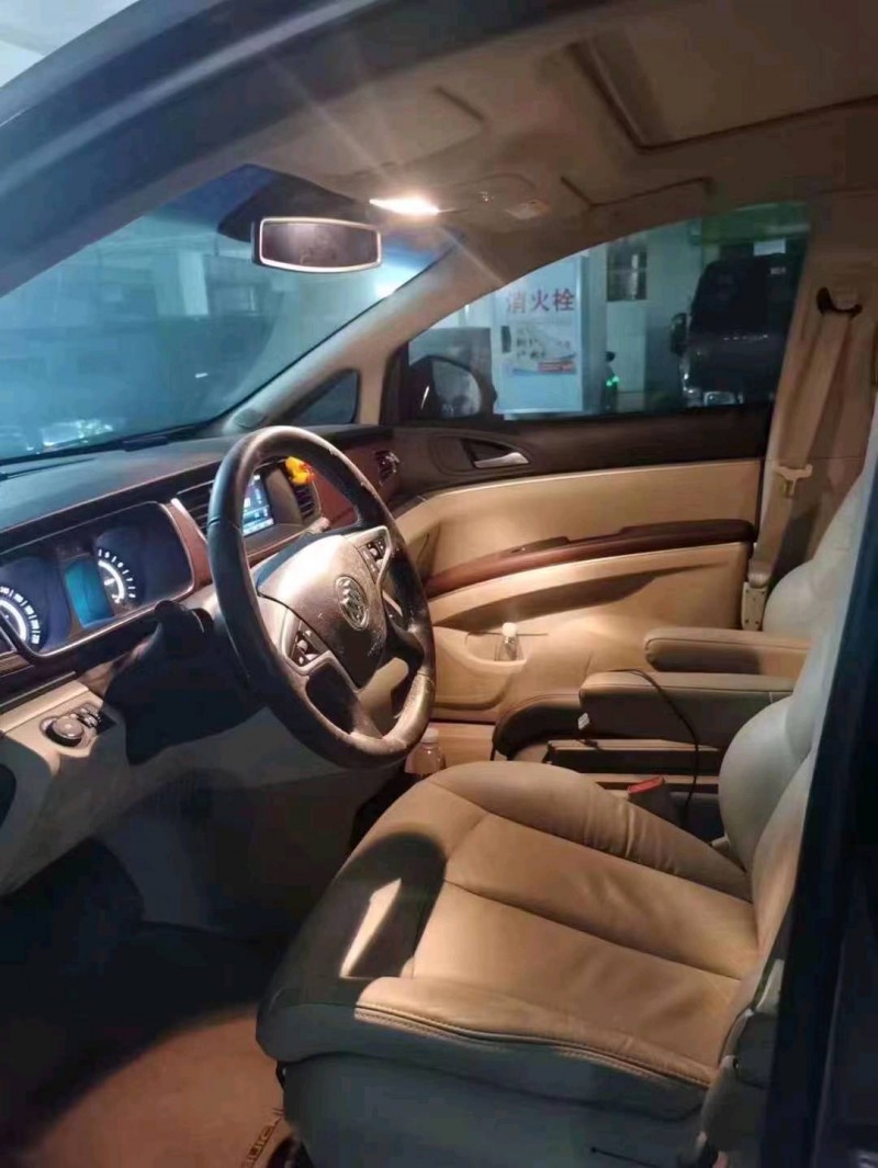 重庆18年别克GL85